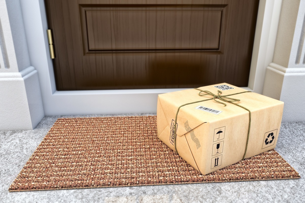 Package delivered to doorstep with insurance and confirmation