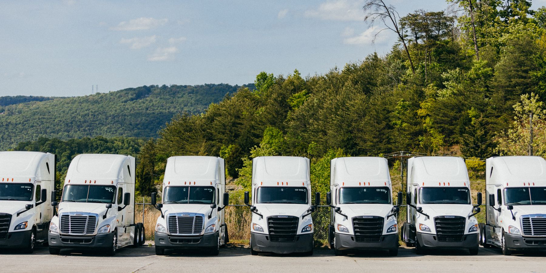 Fleet of modern 3PL delivery trucks ready to take on LTL deliveries